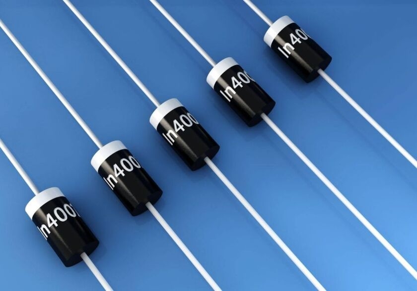 دیود چیست؟ آشنایی با انواع دیود و کاربردهای آن