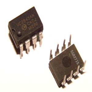 آی‌سی UC2845 DIP-8